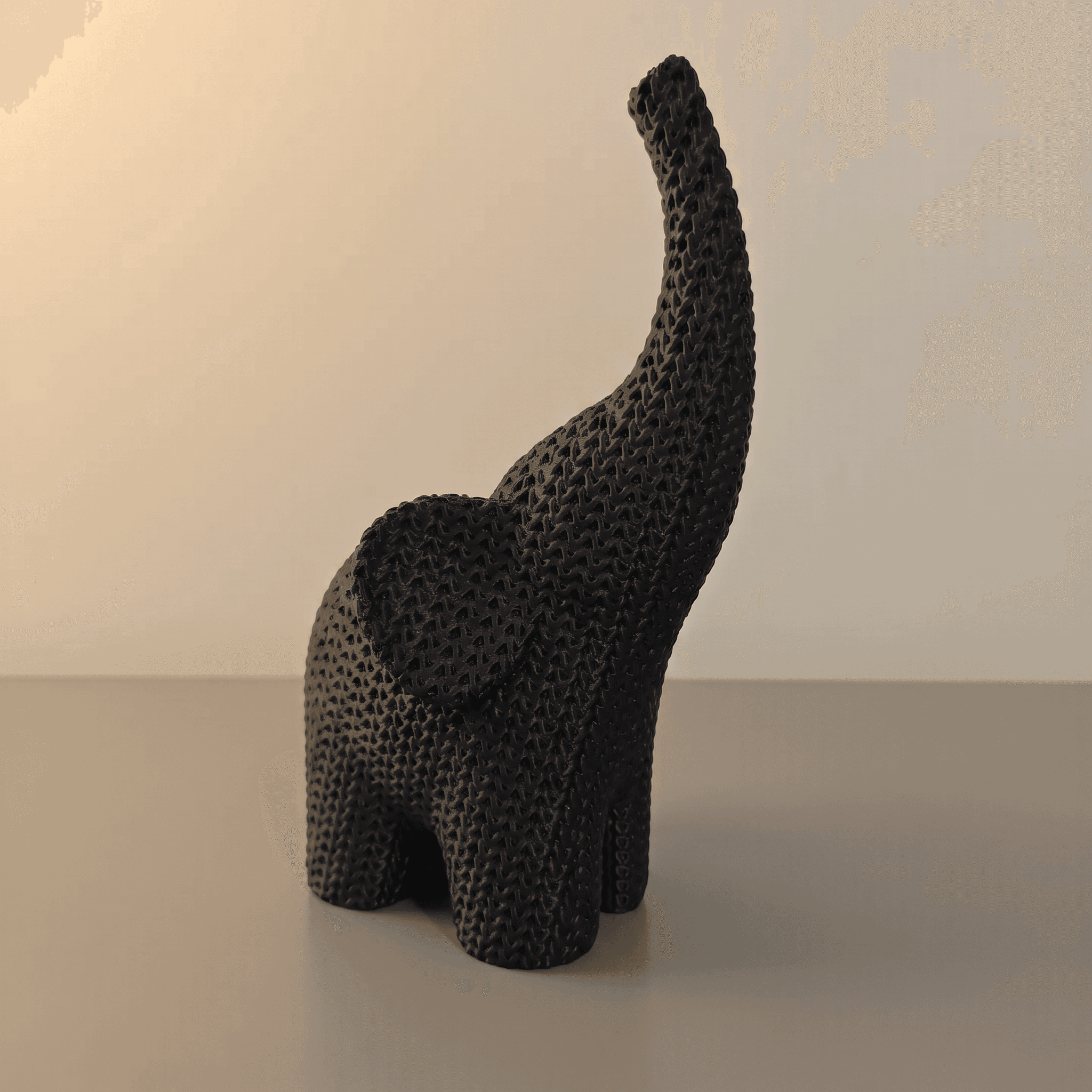 hf_20260806_040450_8a5986bf-00f6-45b0-aa50-1987948cac02.png